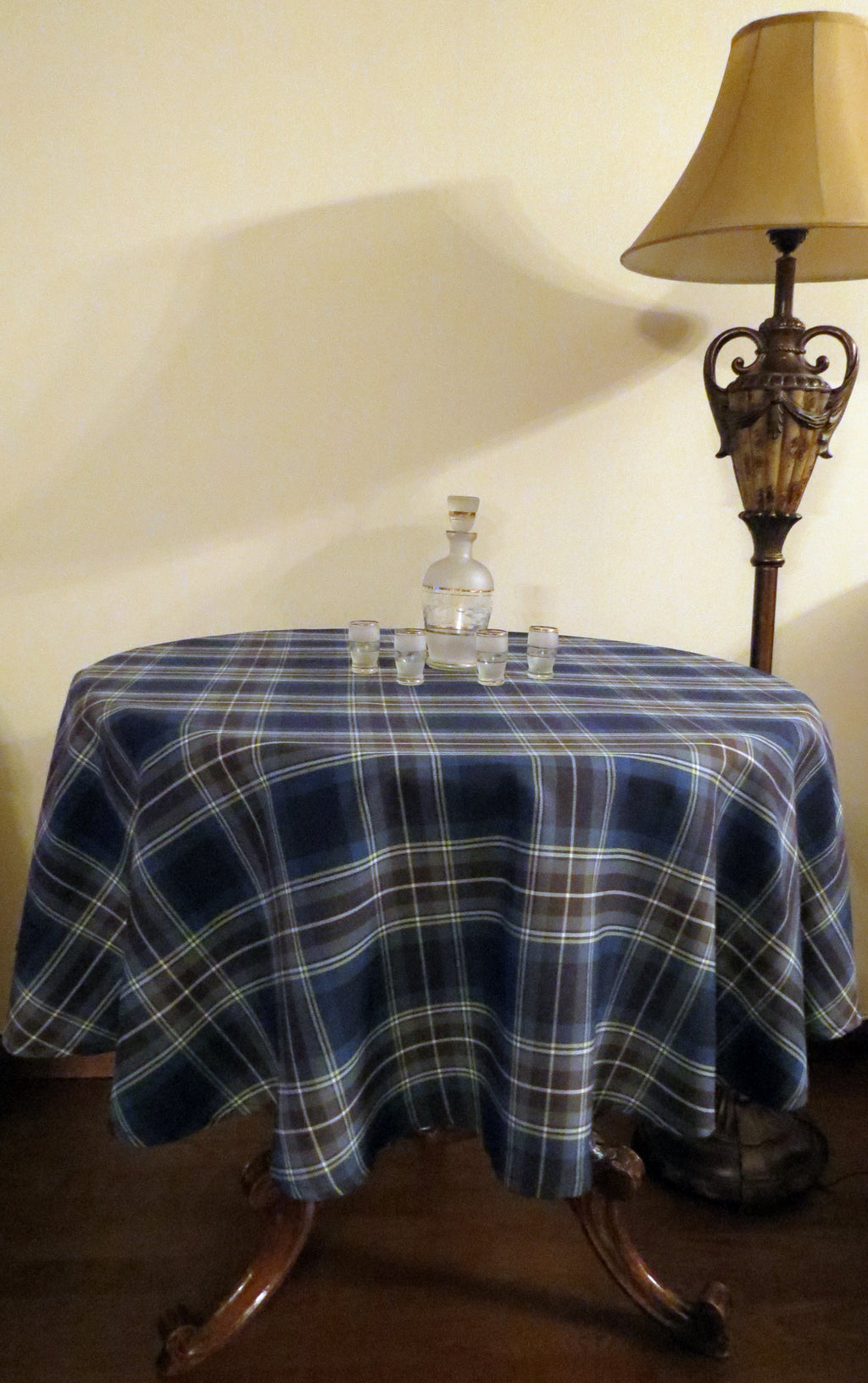 Holyrood Round Tablecloth