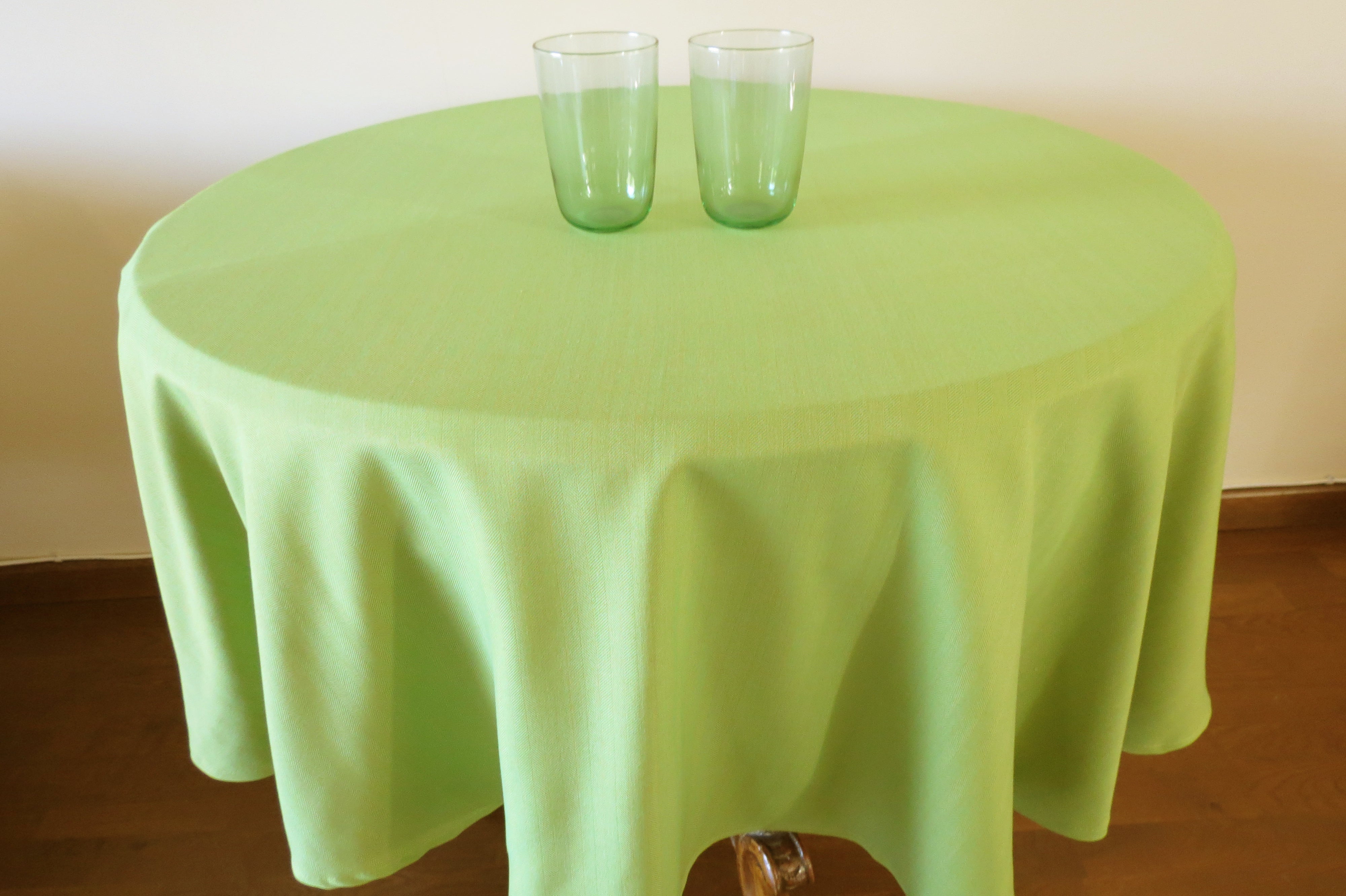 Parrot Round Tablecloth