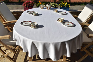 Gardenia Oval Tablecloth