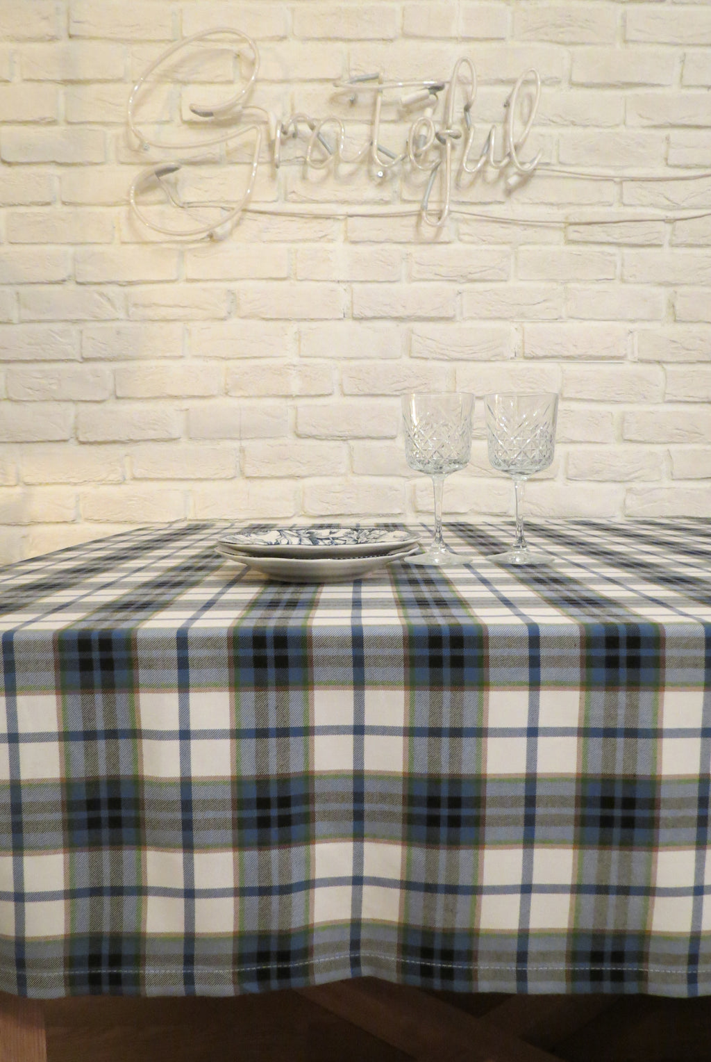 Mactavish o.d.d. Square Tablecloth